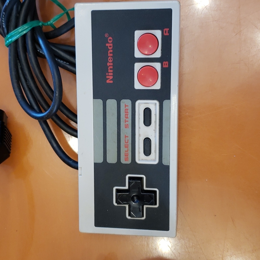Original Nintendo Controllers - Picture 3 of 7